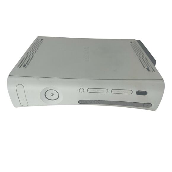 Microsoft Xbox 360 Game Console - Picture 3 of 7